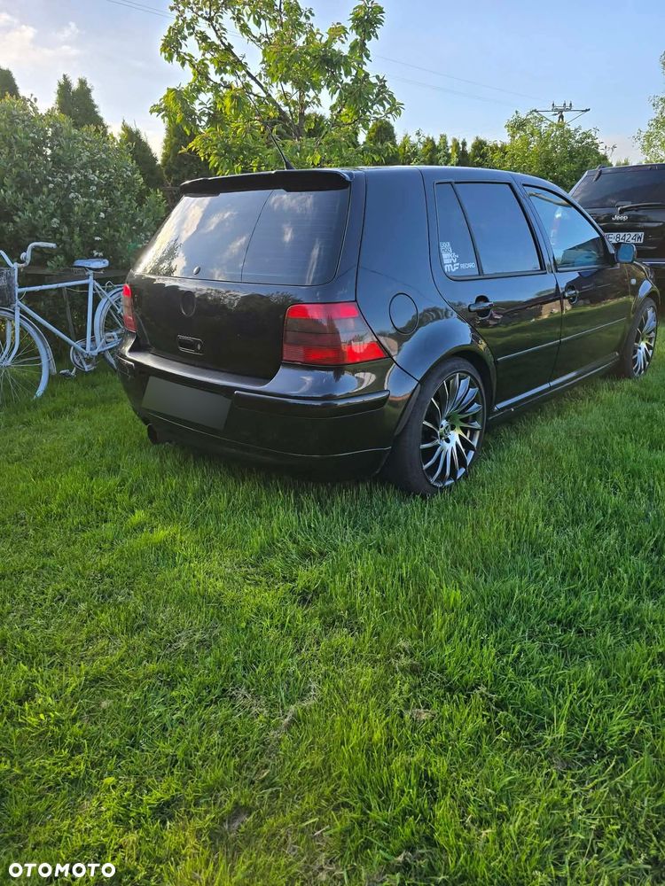 Volkswagen Golf - 16
