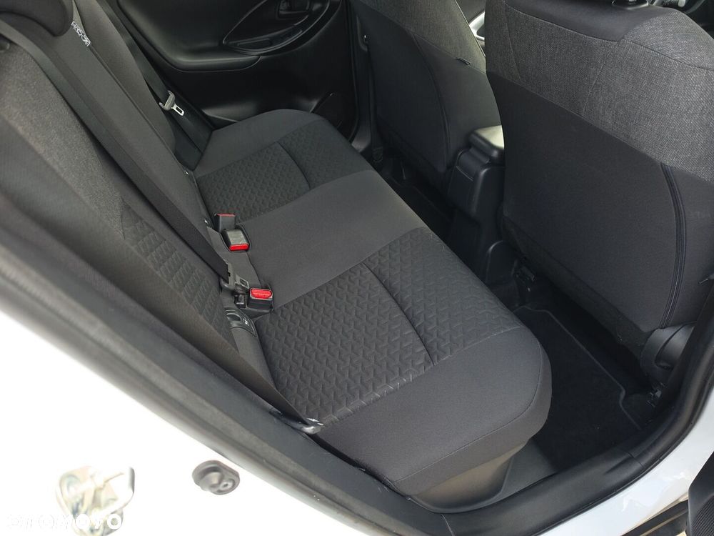 Toyota Yaris Cross Hybrid 1.5 Comfort 4x4 - 14