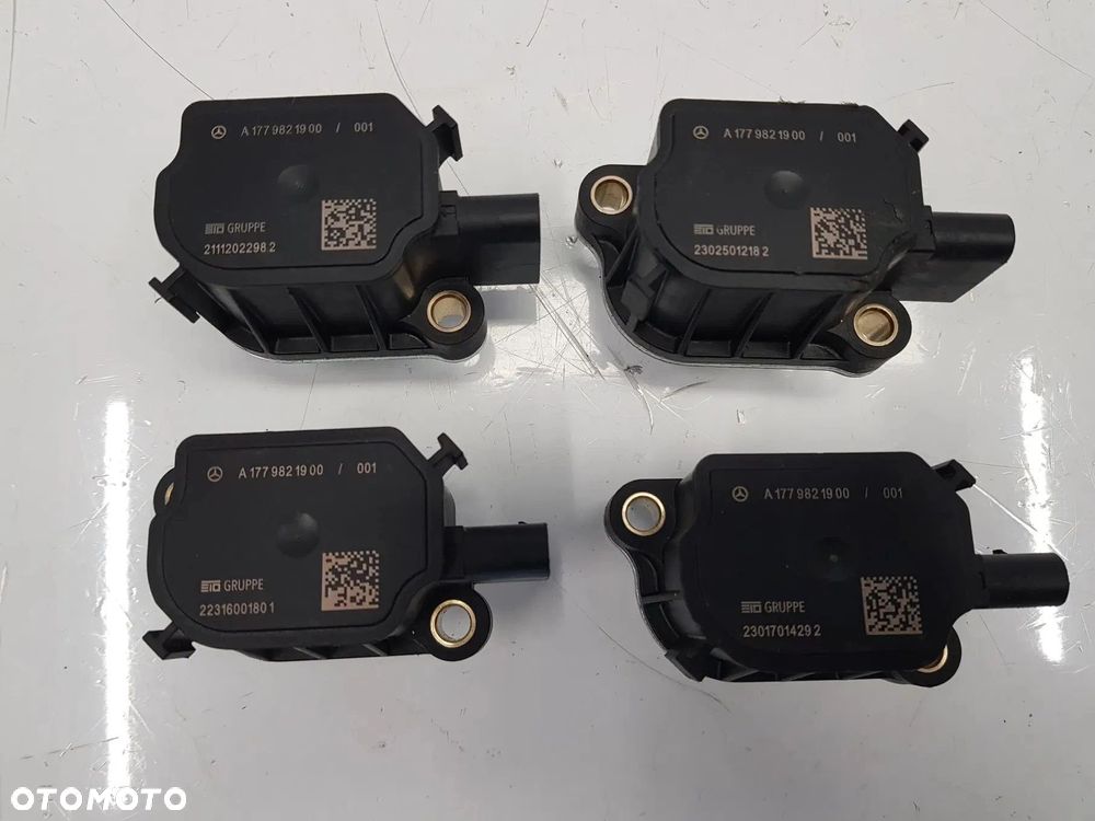 Elektrozawór magnes podnoszenia wałka rozrządu Mercedes AMG 63 M177 A1779821900 - 3
