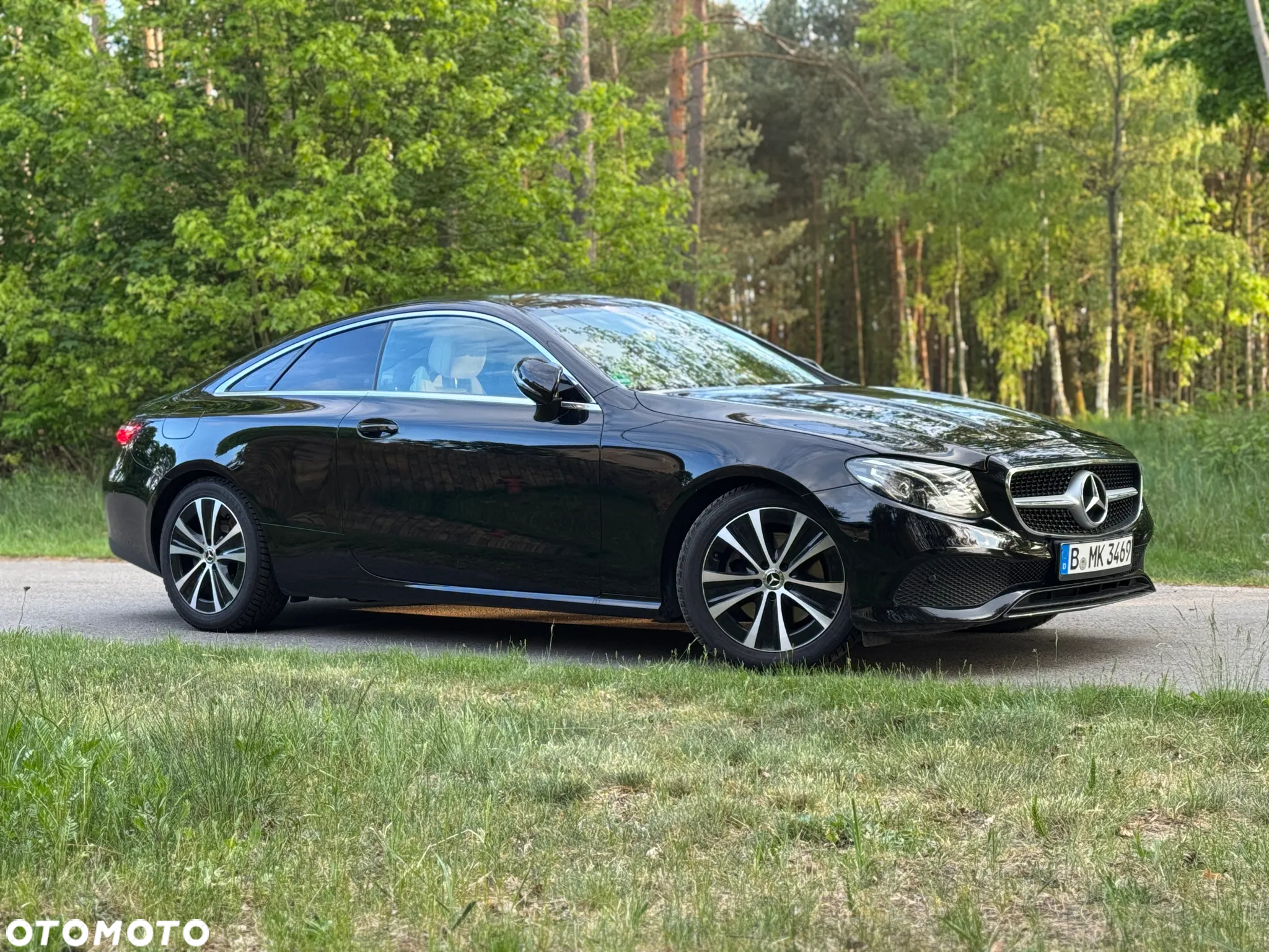 Mercedes-Benz Klasa E 220 d Coupe 9G-TRONIC - 13