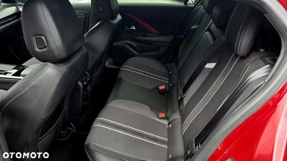 Opel Astra 1.6 T Plug-in Hybrid GS Line - 35