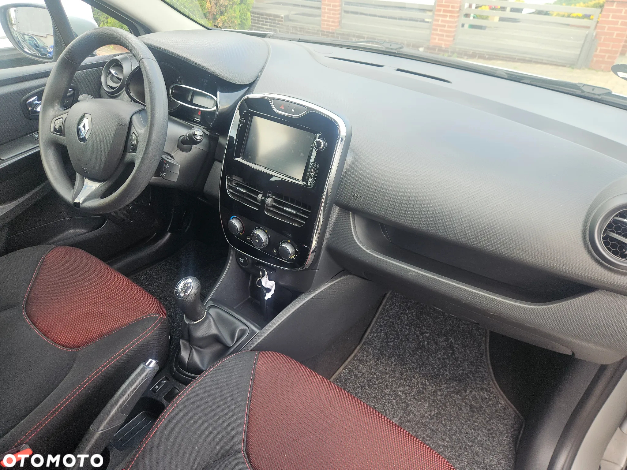 Renault Clio - 8