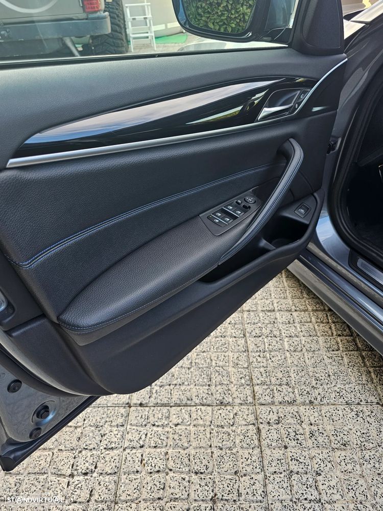 BMW 520 d Pack M Auto — fotografia 14