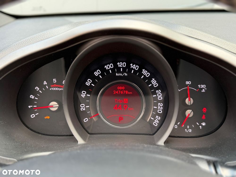 Kia Sportage 2.0 CRDI XL - 31
