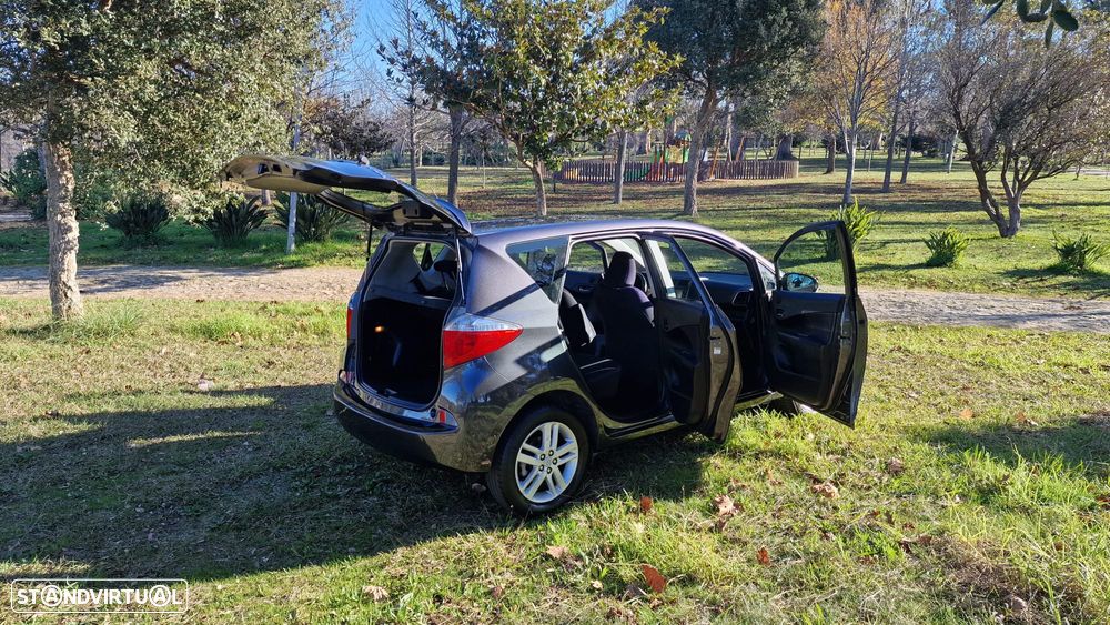 Toyota Verso-S 1.4 D-4D Exclusive - 36