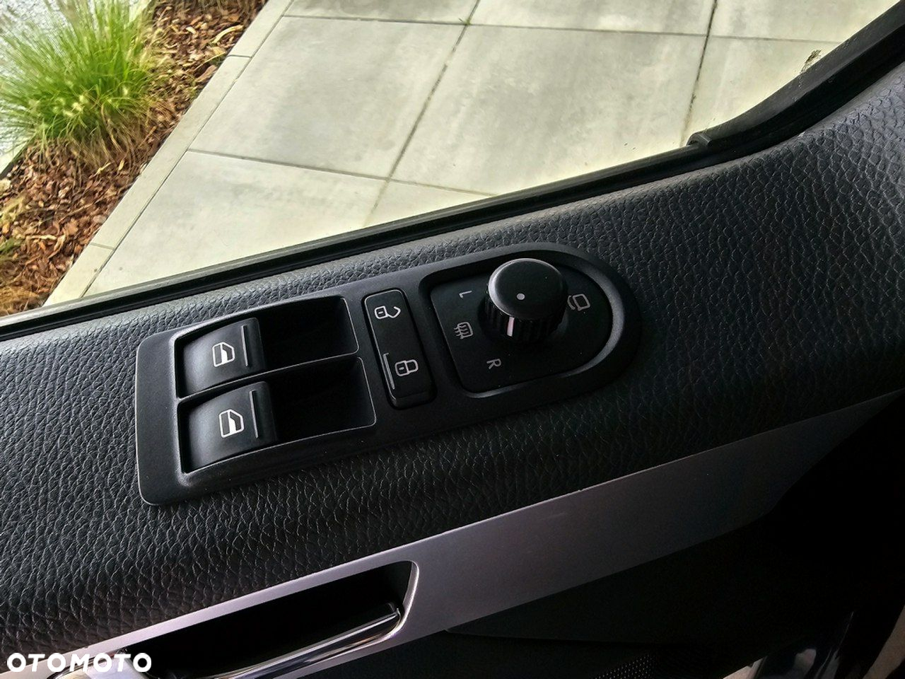 Volkswagen Multivan - 12