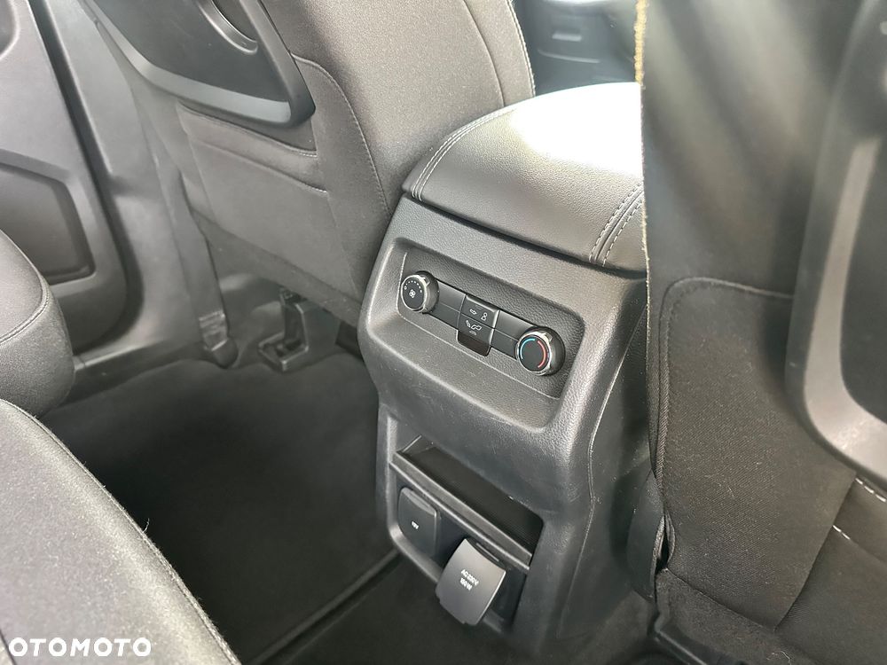 Ford Galaxy 2.0 TDCi Titanium - 31