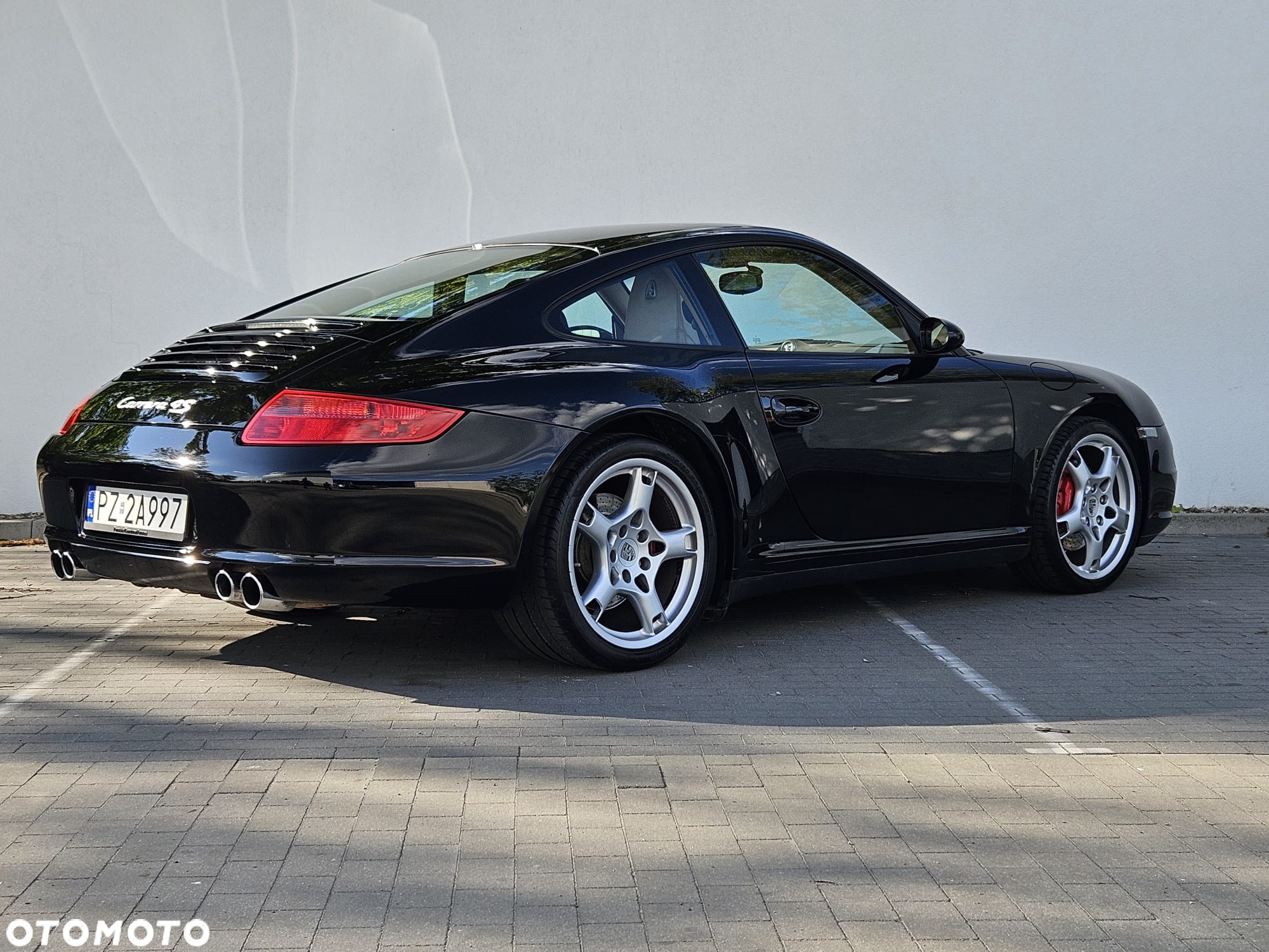 Porsche 911 Carrera 4S - 17