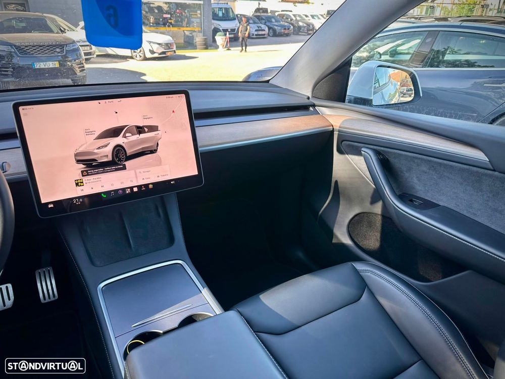 Tesla Model Y Performance Tração Integral - 11
