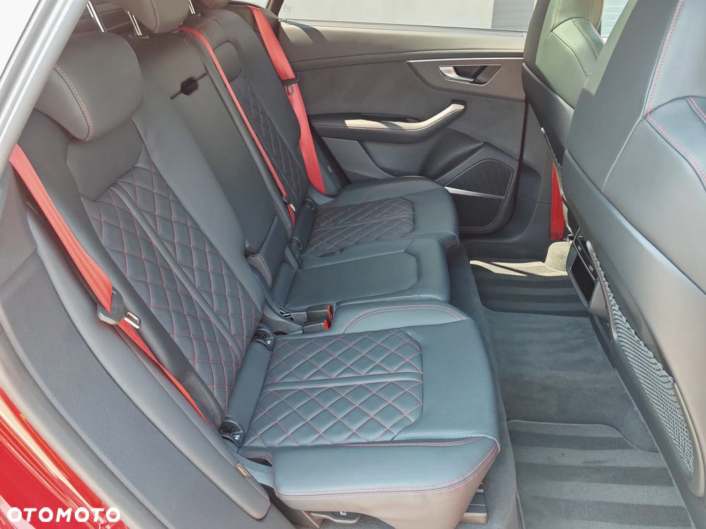 Audi SQ8 - 25