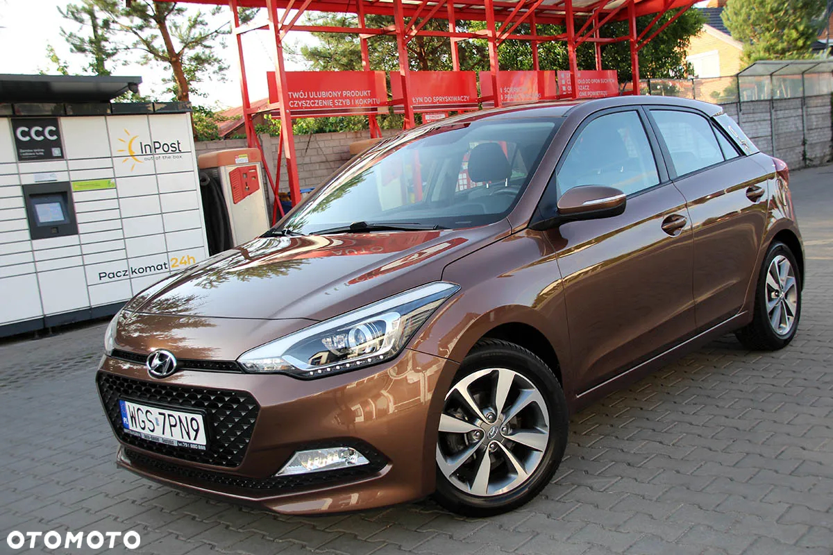 Hyundai i20 1.2 YES Gold - 13