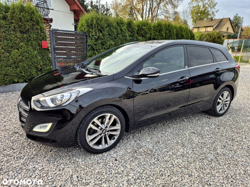 Hyundai i30 blue Kombi 1.6 GDi Passion - 10