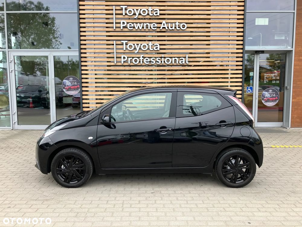 Toyota Aygo x-play - 3