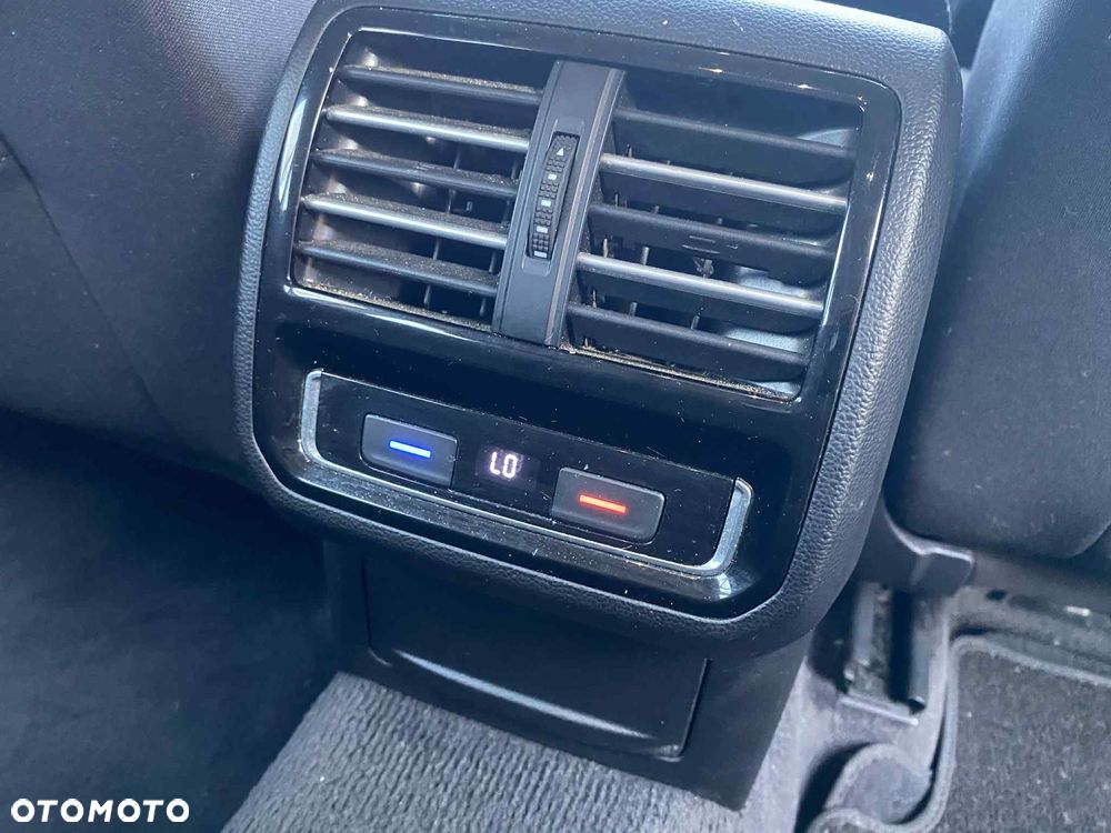 Volkswagen Passat Variant - 15