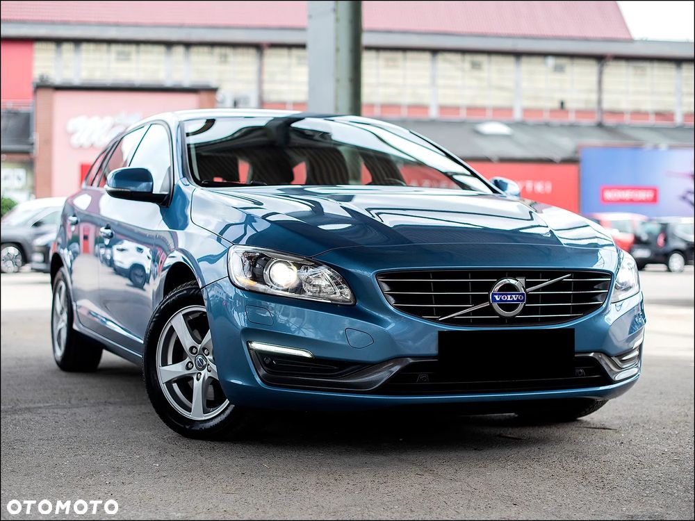 Volvo V60 D3 Geartronic Business Edition - 1