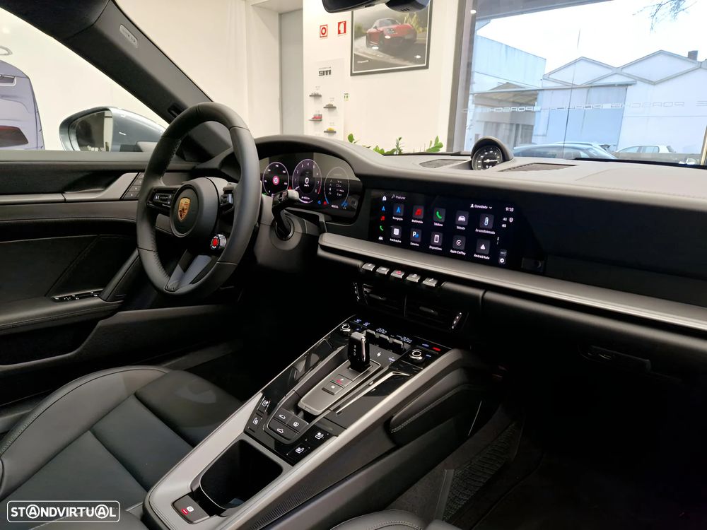 Porsche 911 (992) Carrera PDK - 38