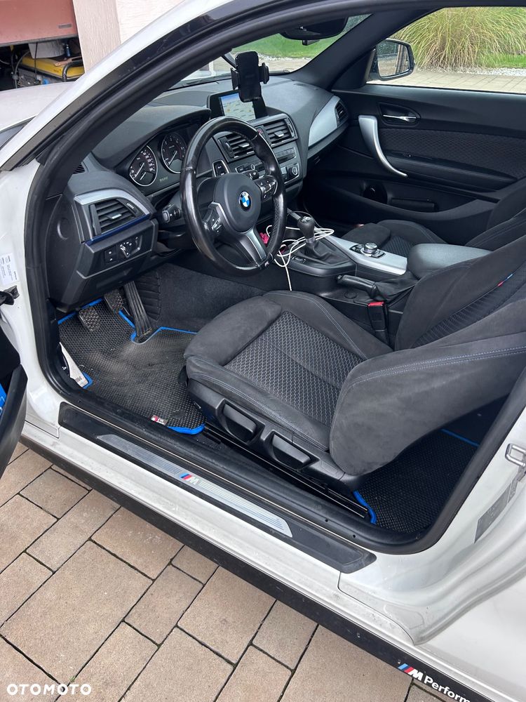 BMW Seria 2 220d - 13