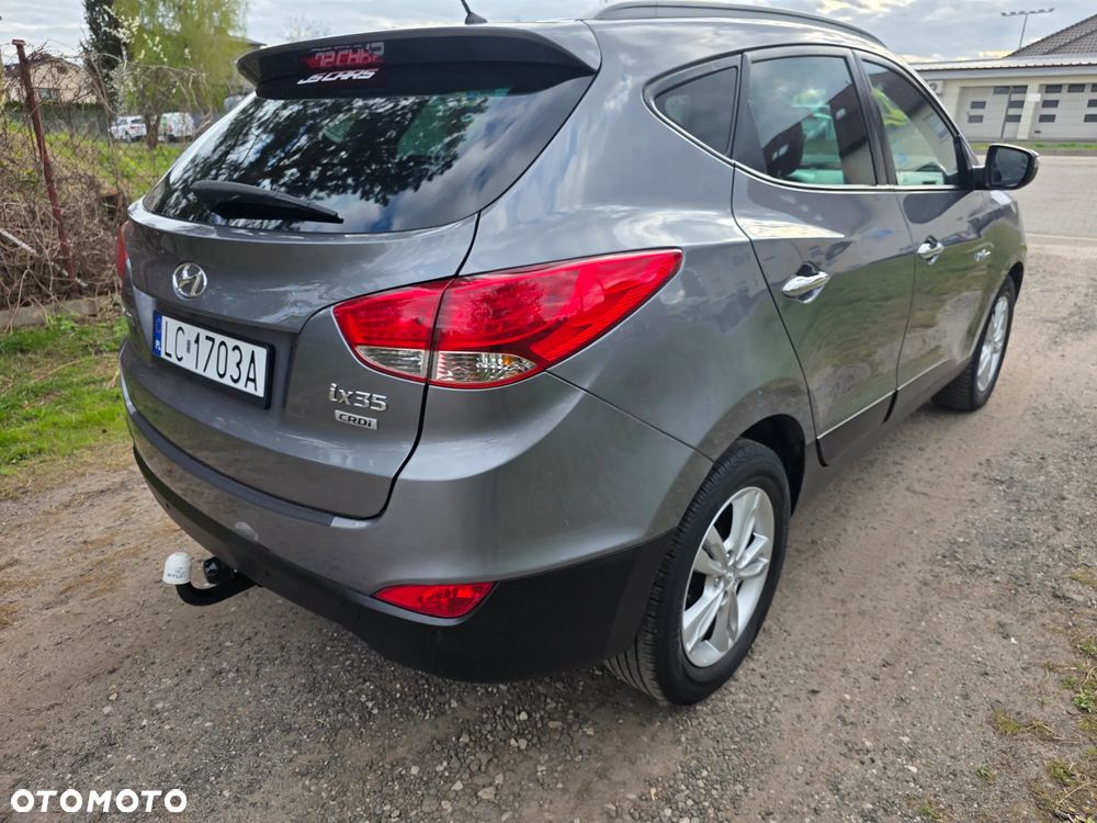 Hyundai ix35 1.7 CRDi 2WD blue Finale Gold - 4
