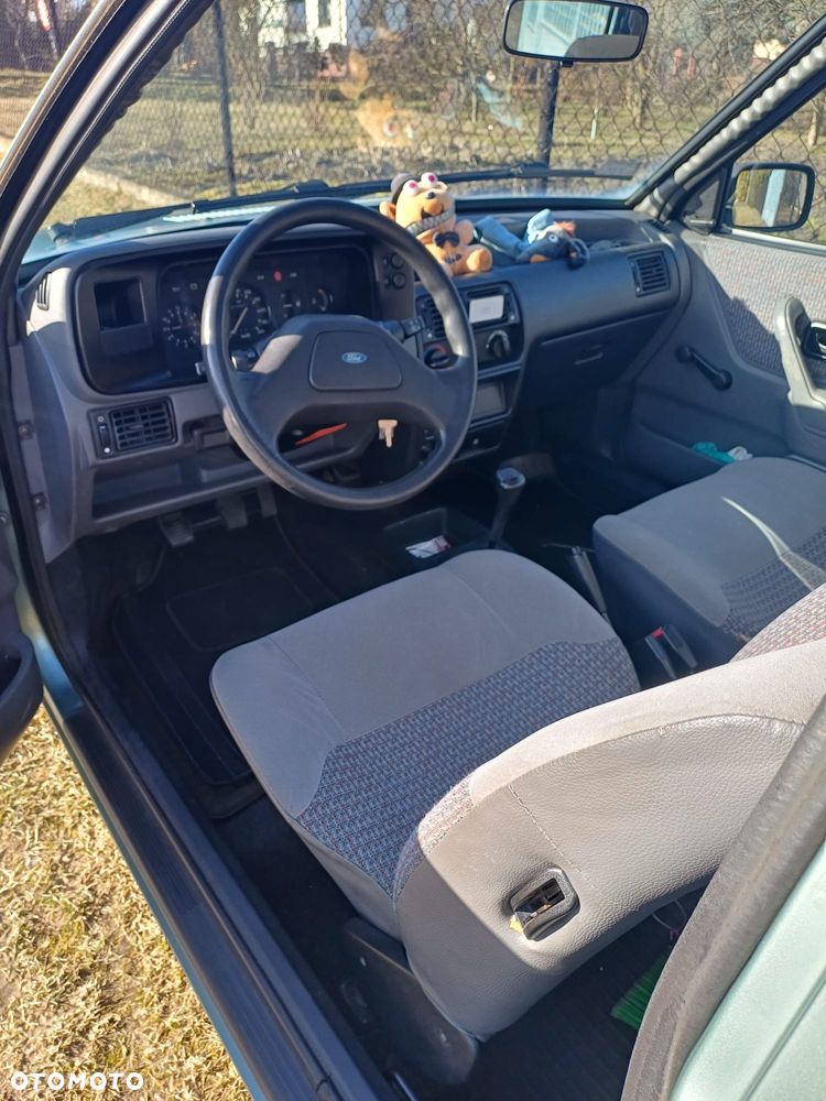 Ford Escort 1.3 C - 7