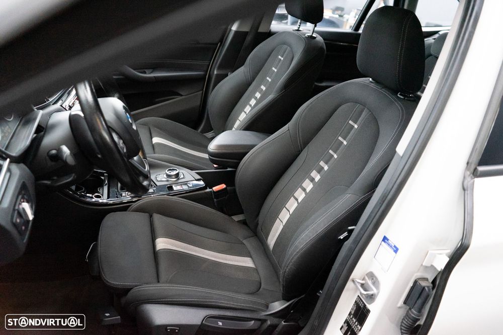 BMW X1 18 d sDrive Line Sport - 6