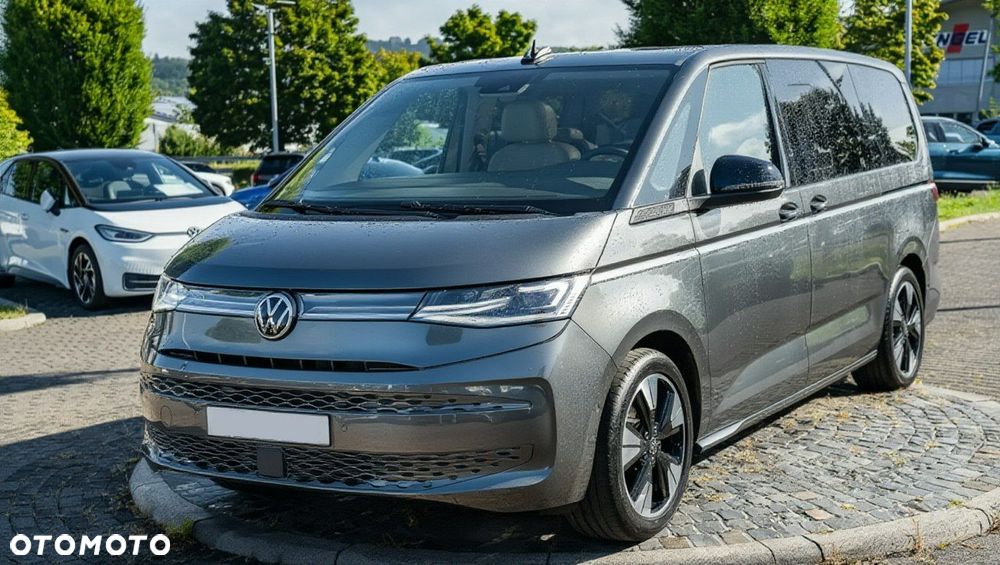 Volkswagen Multivan - 1
