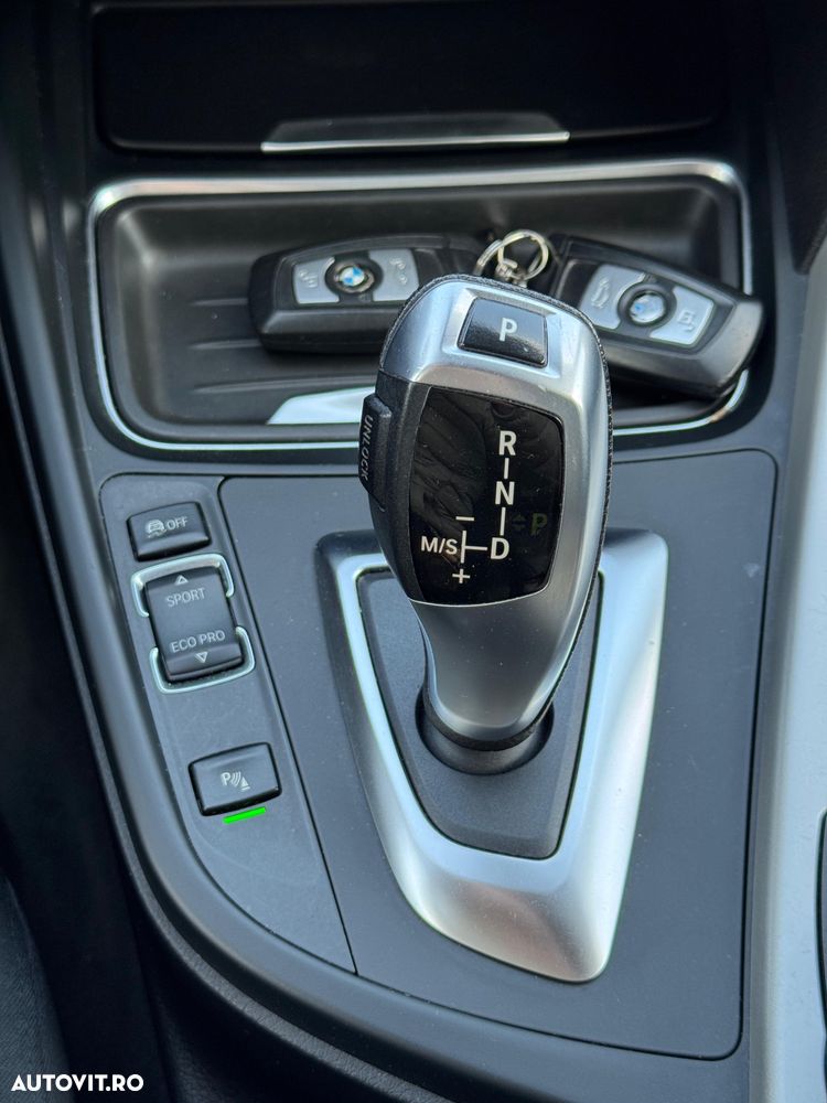 BMW Seria 3 320d Aut. Blue Performance - 13