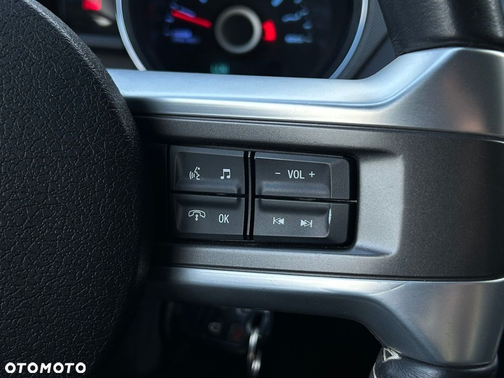 Ford Mustang 3.7 V6 - 21