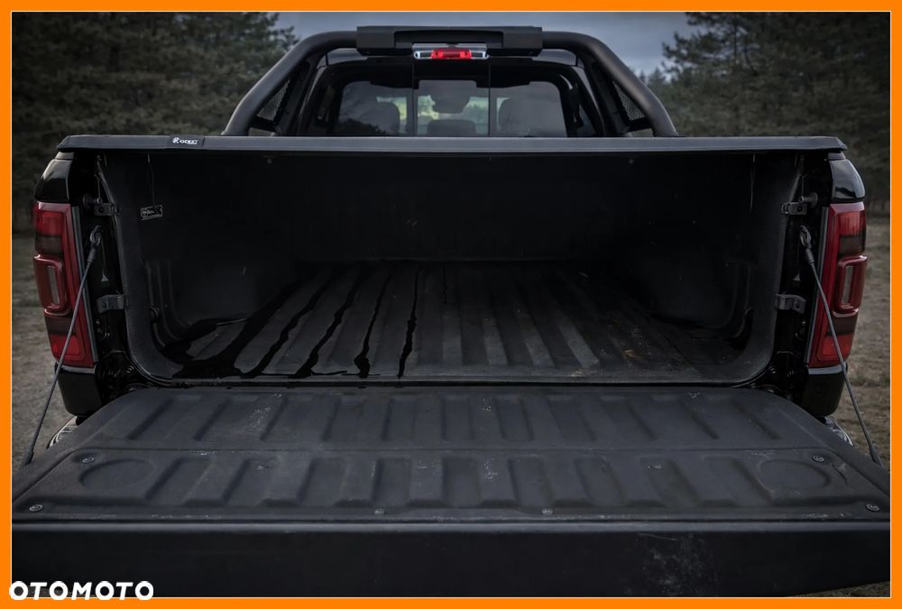 RAM 1500 - 12