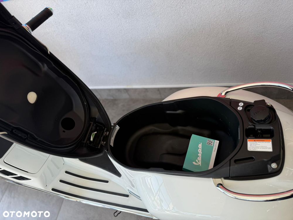 Vespa GTS - 17