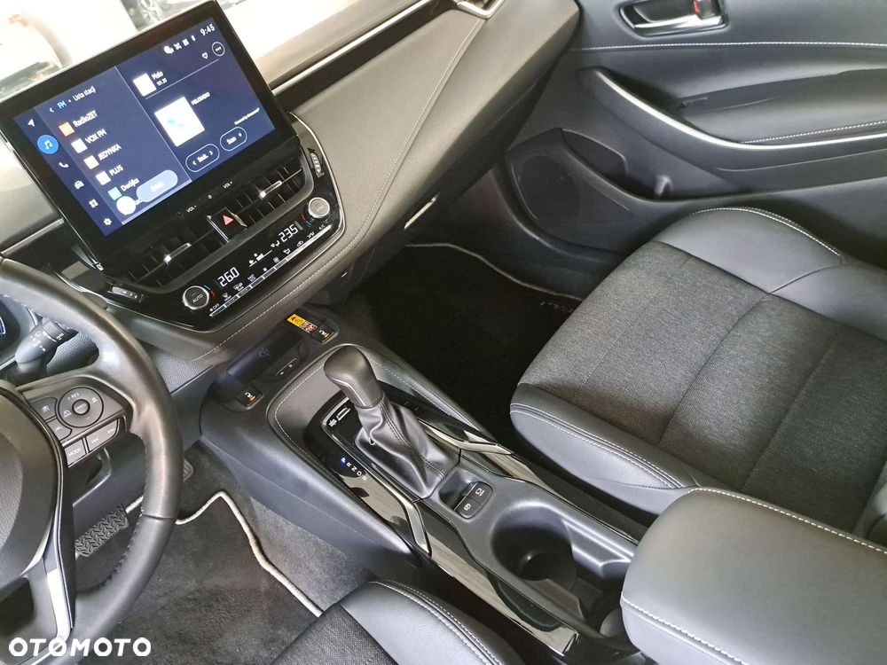 Toyota Corolla 1.8 Hybrid Style - 29