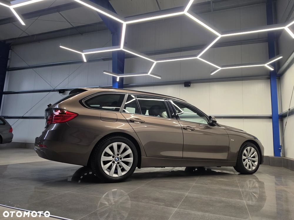 BMW Seria 3 318d Modern Line - 15