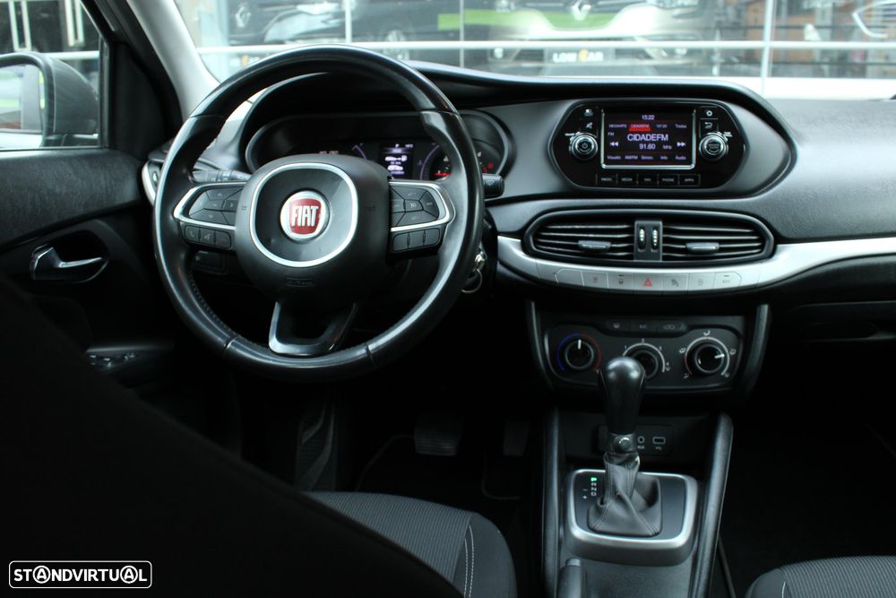 Fiat Tipo Station Wagon 1.6 M-Jet Lounge Tech DCT - 4