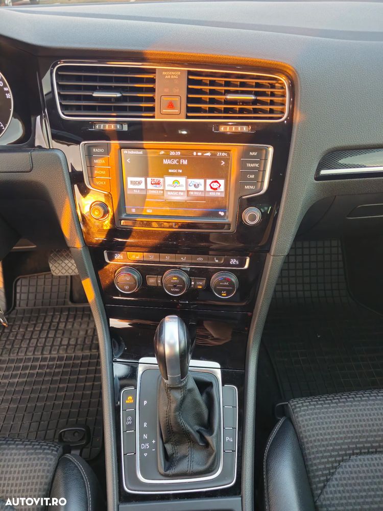 Volkswagen Golf - 4
