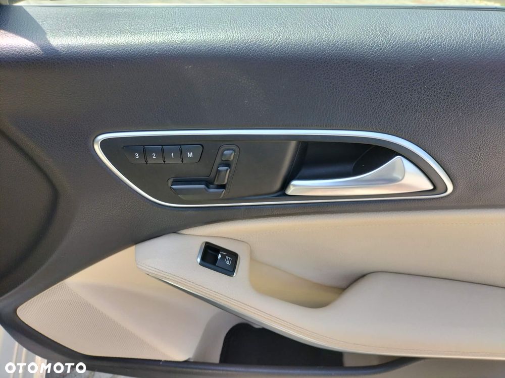 Mercedes-Benz CLA 250 4-Matic Sport - 15