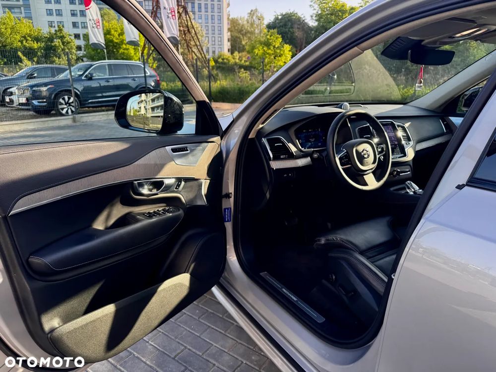 Volvo XC 90 T8 AWD Plug-In Hybrid Ultra Dark 7os - 10