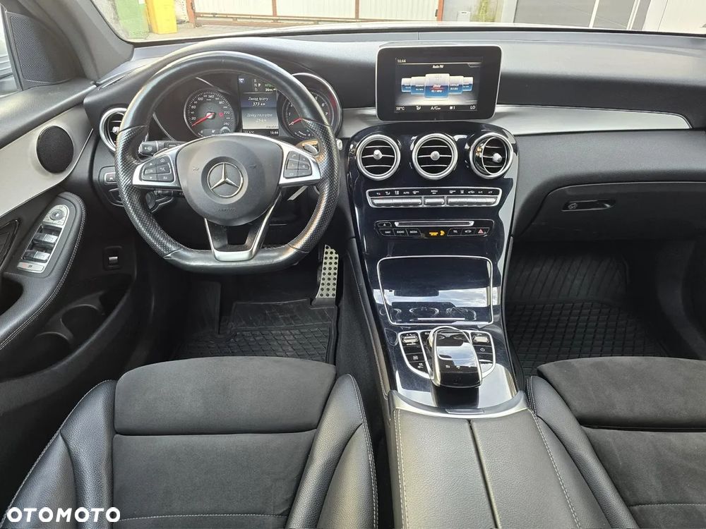 Mercedes-Benz GLC 300 e 4-Matic - 13