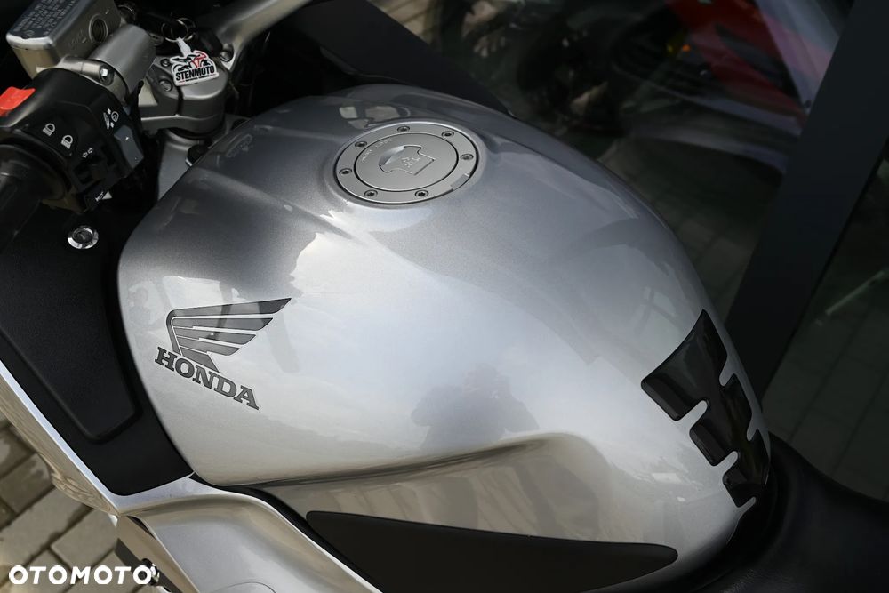 Honda ST - 13