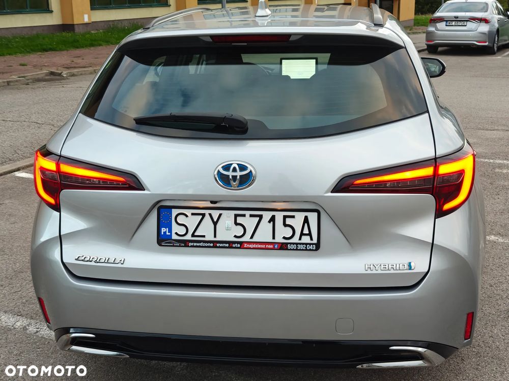 Toyota Corolla 1.8 Hybrid - 11