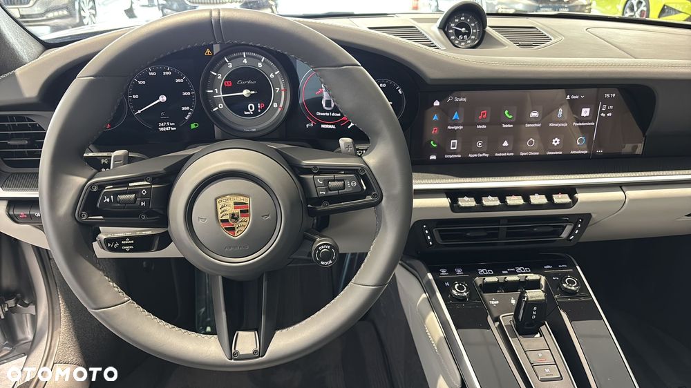 Porsche 911 Turbo - 14