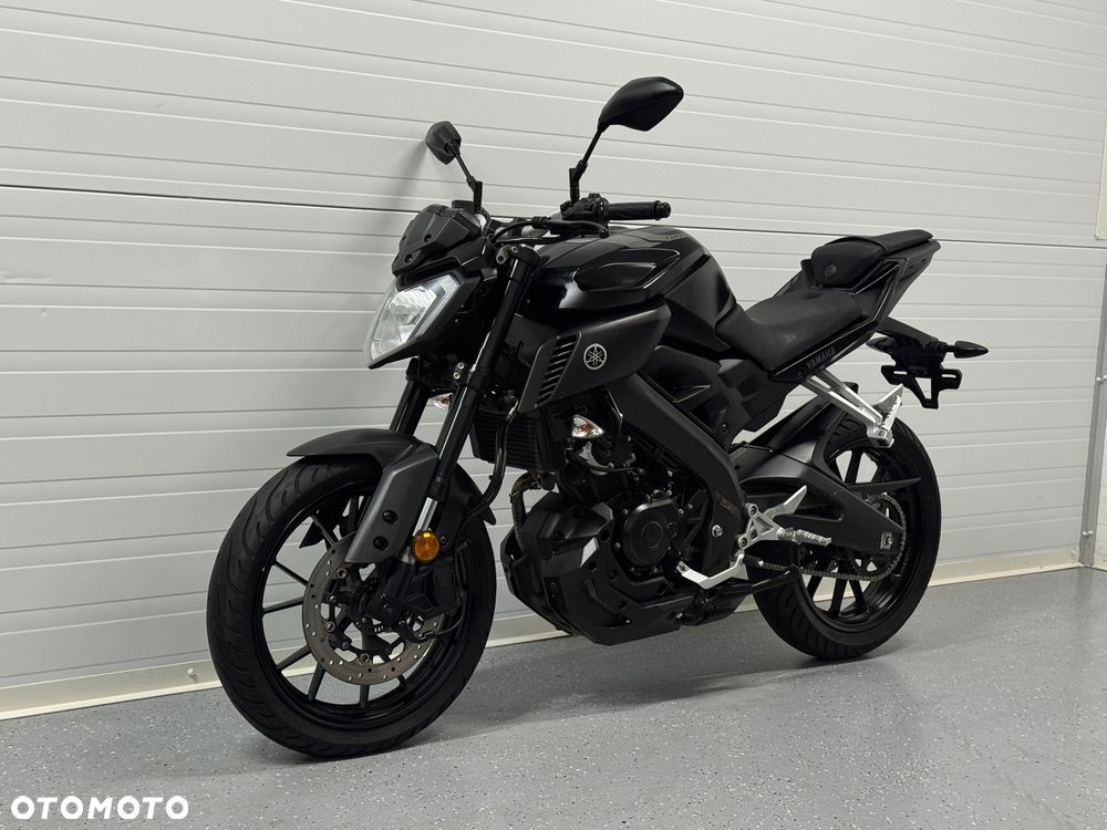 Yamaha MT - 16