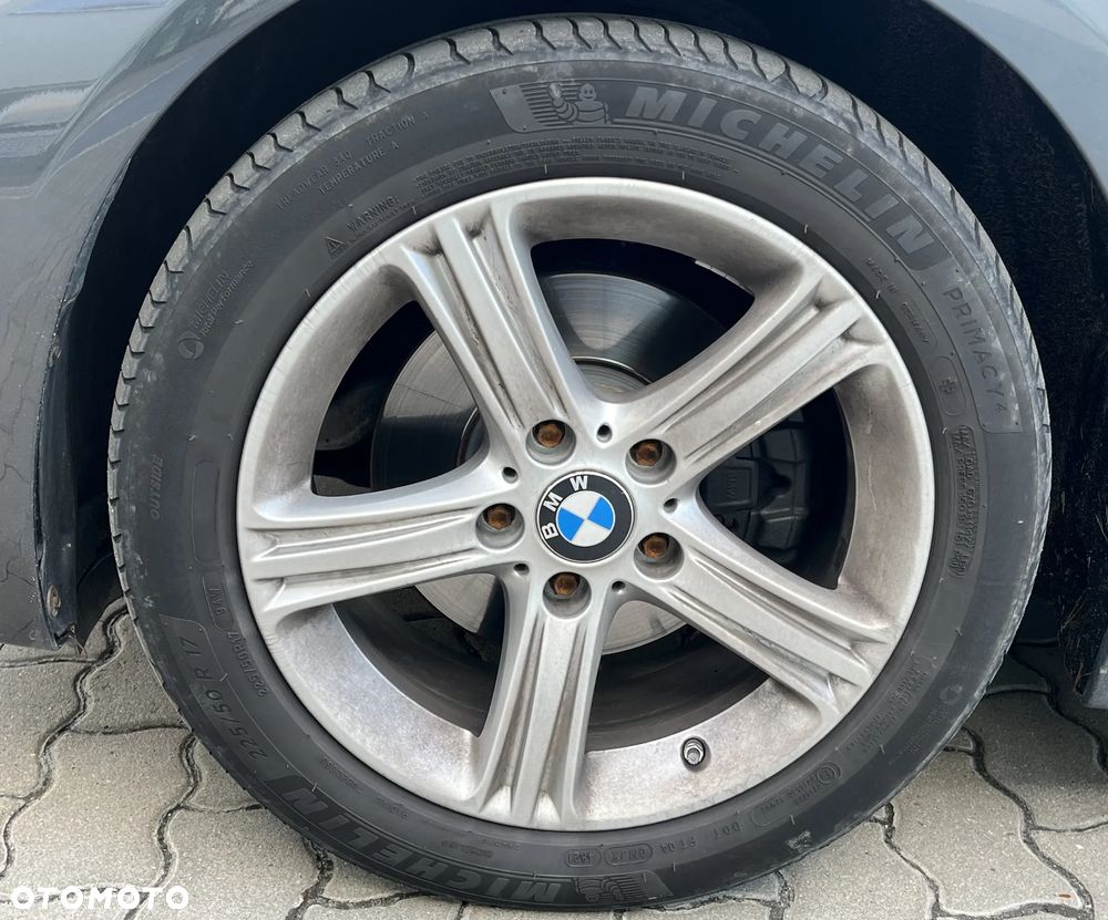 BMW Seria 3 320d xDrive Sport-Aut Luxury Line - 24