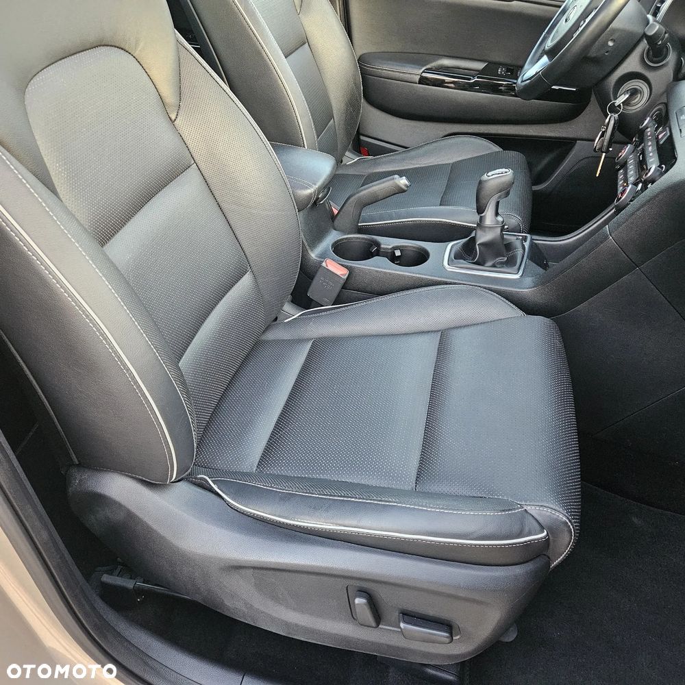 Kia Sportage 1.7 CRDI Business Line L 2WD - 32