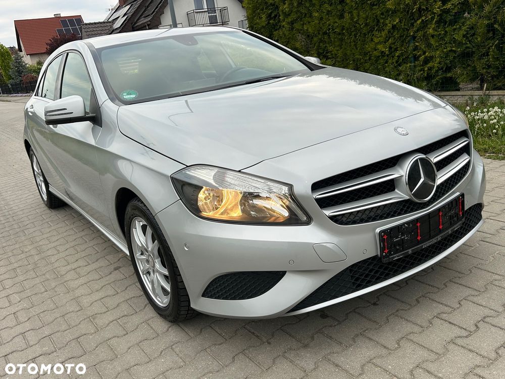 Mercedes-Benz Klasa A 180 (BlueEFFICIENCY) Urban - 2
