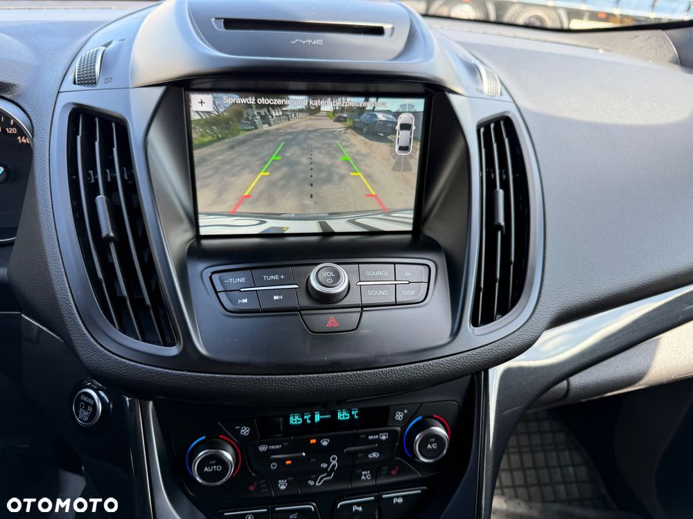 Ford Kuga 1.5 EcoBoost 2x4 ST-Line - 9