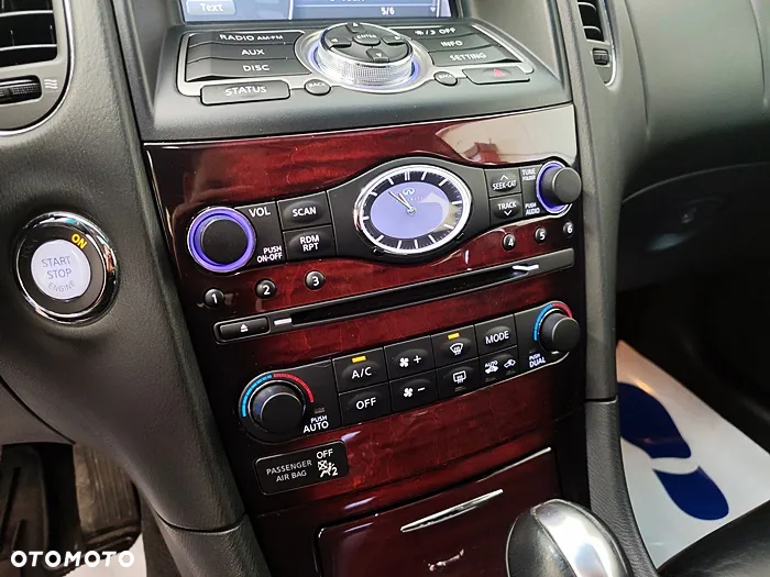 Infiniti Q50 - 31