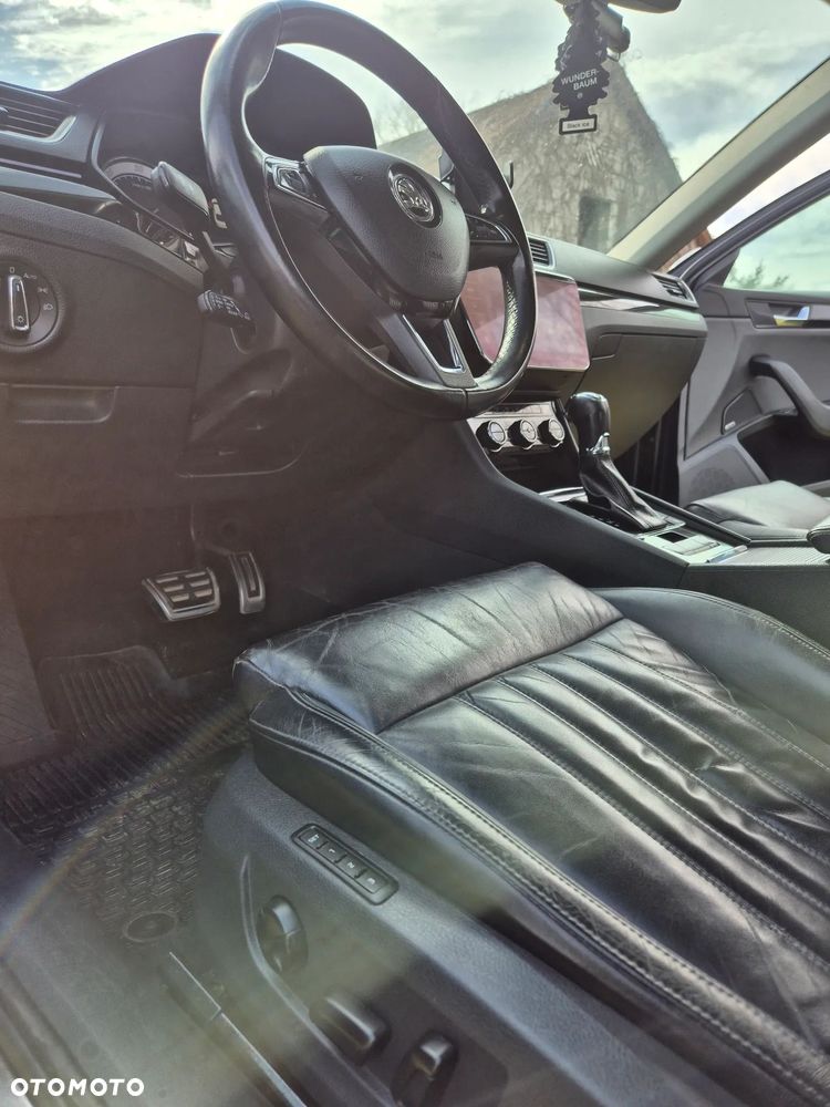 Skoda Superb 2.0 TDI 4x4 L&K DSG - 22