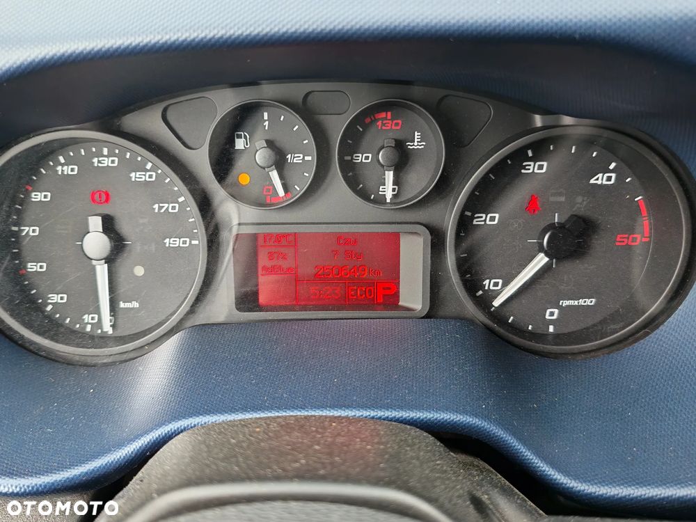 Iveco DAILY - 17