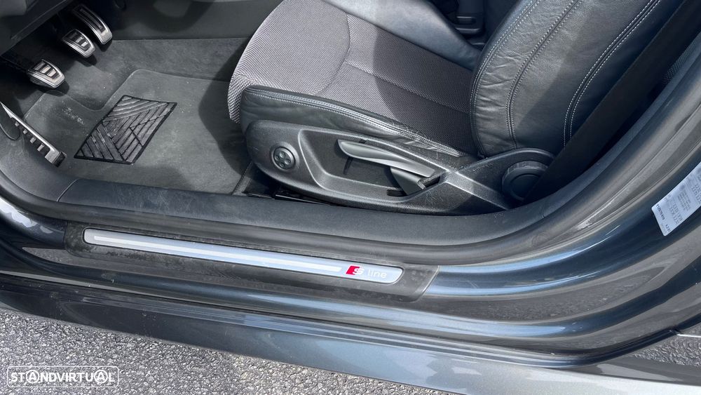 Audi TT Coupé 2.0 TDI S-line - 29