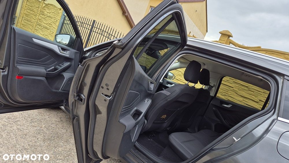 Ford Focus 1.5 EcoBlue STart-Stopp-System TITANIUM - 18