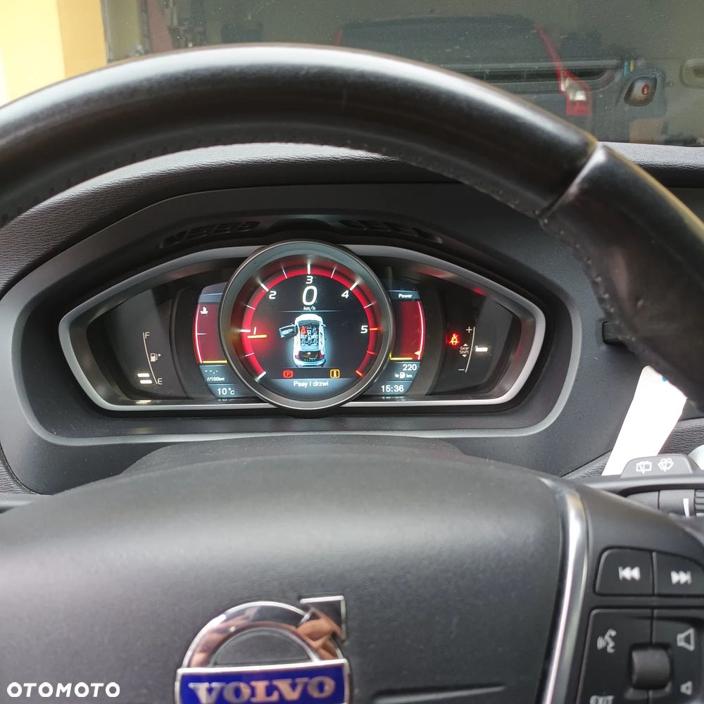 Volvo V40 D2 Summum - 16